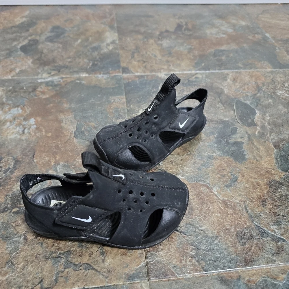 Nike Sunday Protect 2 Children 6C Water Sandal Shoes Blacck
